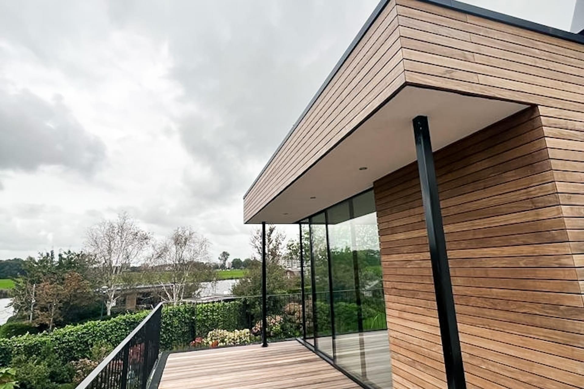 Menklusser - We offer top-tier renovation services - Roof Extension